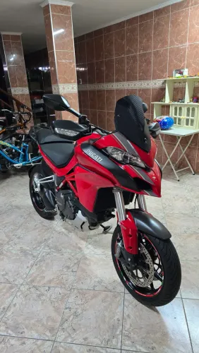 Multistrada 1200 impecável
