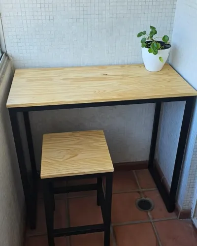 MESA + Banco industrial móveis <br>