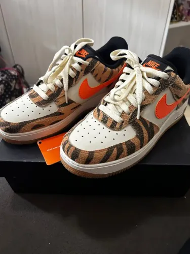 Nike Air Force 1 Low 'Tiger' Daktari N38 raro *Leia o anúncio*