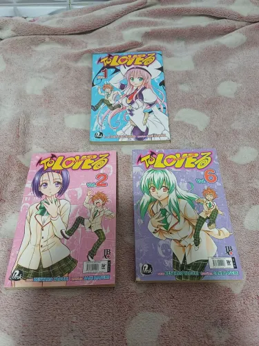 Mangás To-Love Ru (Vol. 01, 02 e 06)