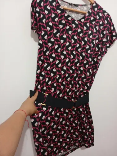 vestido estampado da le Lis Blanc  tamanho P tecido malha de excelente qualidade  usado po