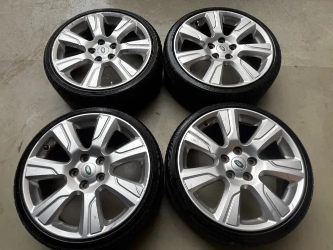 Jogo de Rodas Land Rover Aro 19 para golf bora mk4 5x100
