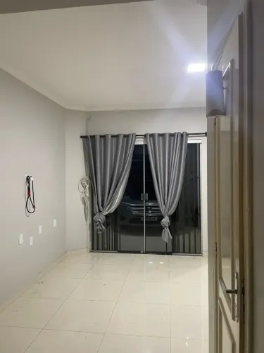 Vendo Casa Universitário