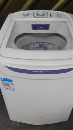 Máquina de lavar roupa 