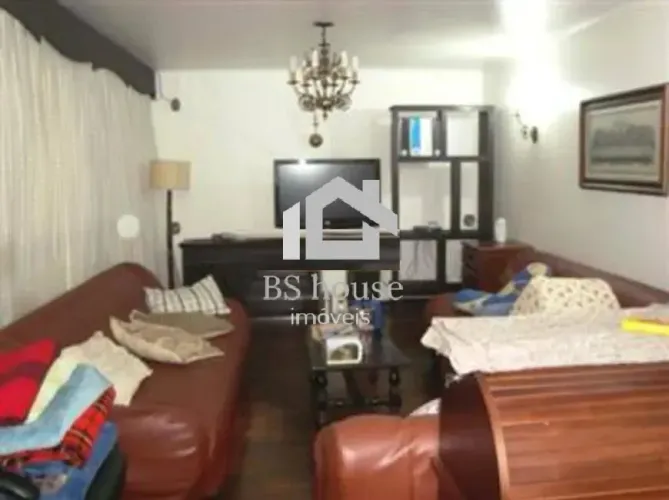 Casa assobradada para locação com 4 dormitórios - 578m² - Bairro Jardim