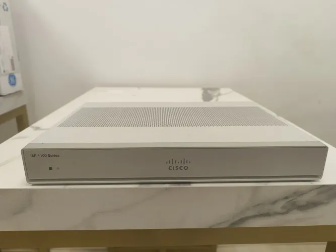Roteador Cisco ISR 1100 C1111