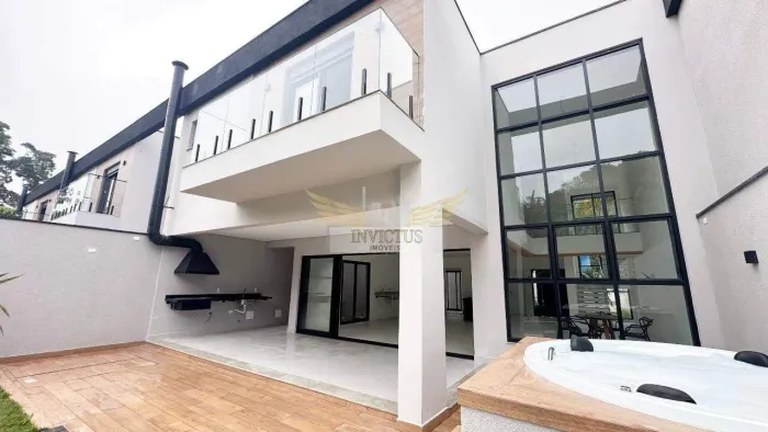 Sobrado em Condomínio Fechado de Alto Padrão com 4 Suítes para Comprar, 399m² - Represa, R