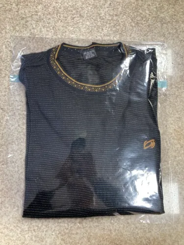 Camiseta Masculina Vida Marinha Preta com Detalhes