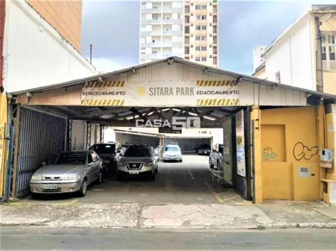 Estacionamento à venda no Centro de Campinas/SP.