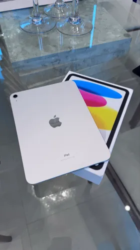 iPad apple 10 - 64 GB prateado com pouquissimo uso e garantia até 2026
