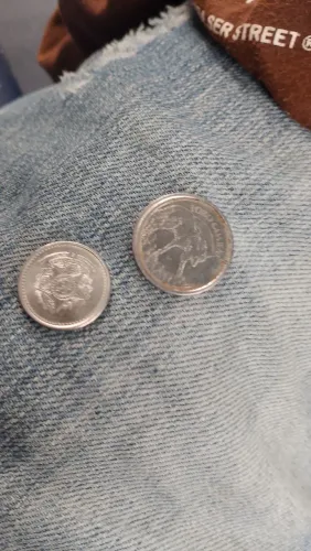 Moedas antigas  chama pra negociar..
