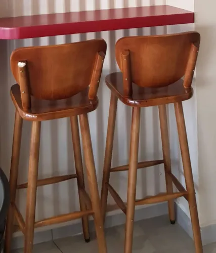 Conjunto 2 Banquetas altas madeira