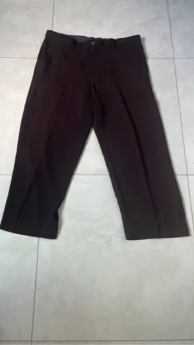 Calça social masculina na cor marrom, microfibra, TAM. G.