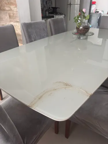 Mesa com 6 cadeiras