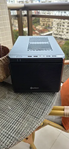 Gabinete Sharkoon Mini ITX QB ONE