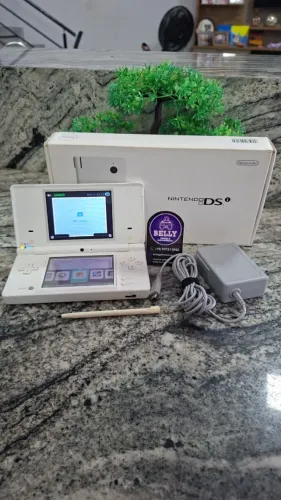 NINTENDO DSi BRANCO NA CAIXA DESBLOQUEADO COM JOGOS