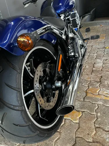 Harley Davidson Breakout