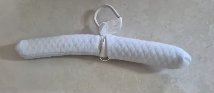 6 unidades de cabide p/ roupa bebê