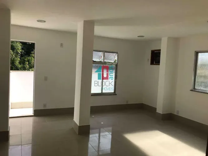 Botafogo | Casa 12 quartos, sendo 2 suites