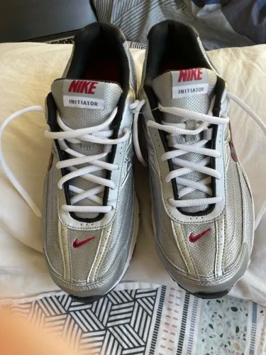 Tenis Nike 42,5-43cm novo original