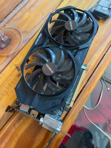 Placa de vídeo Gigabyte WindForce