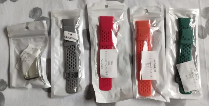 4 Pulseiras de silicone com capa protetor de tela Xiaomi Smart Band 7 Pro