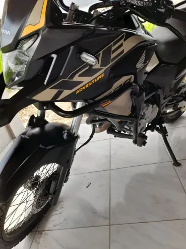 Vendo troco xre 23/23 pura emplacada até 2027