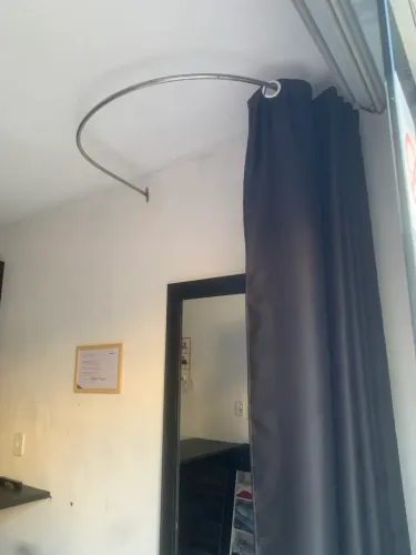 Provador para loja com cortina