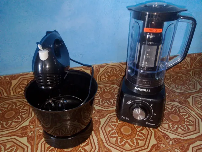 Liquidificador e batedeira 3 velocidades 127v