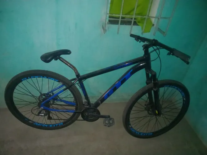 Vendo Aro 29 5 meses de uso faço bolo tbm em montadinha ou iphone 