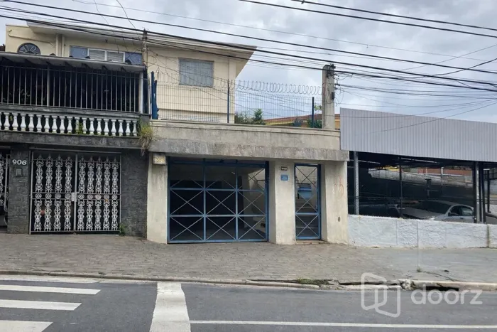Imóvel na Pedro Bueno com 0 dormitórios e 236m²