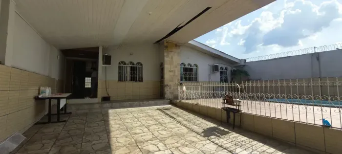 CONJUNTO HILÉIA, CASA PARA VENDA COM 4 QUARTOS E PISCINA.