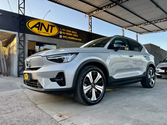 Volvo XC40 Recharge Plus (elétrico) 2023