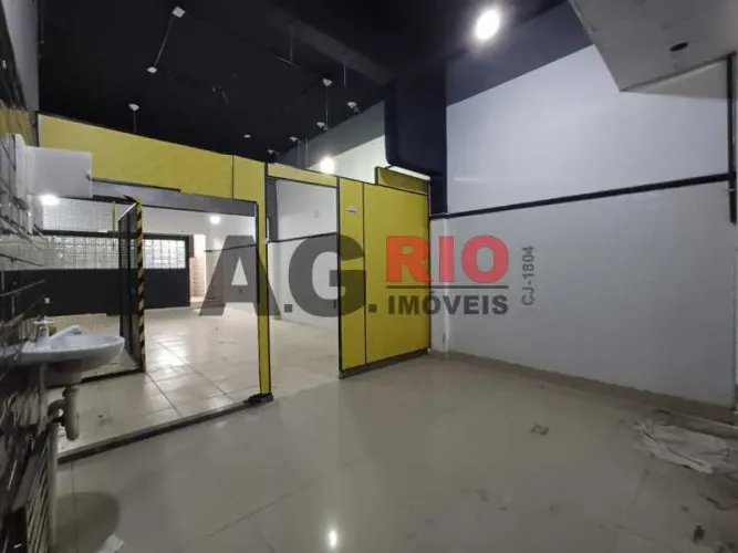 Loja - / Comercial / Oswaldo Cruz