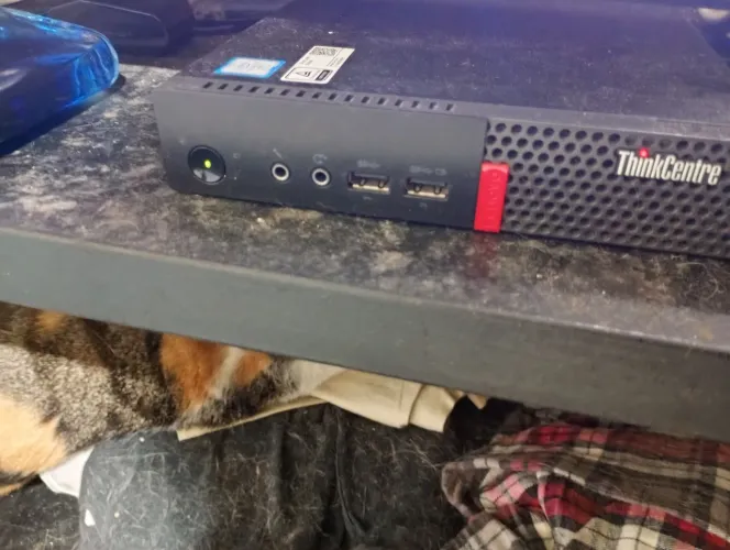PC LENOVO ALL IN ONE I7 7700 MD 225G 8G RAM