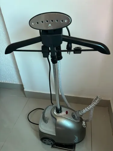 Passadeira de roupa a vapor