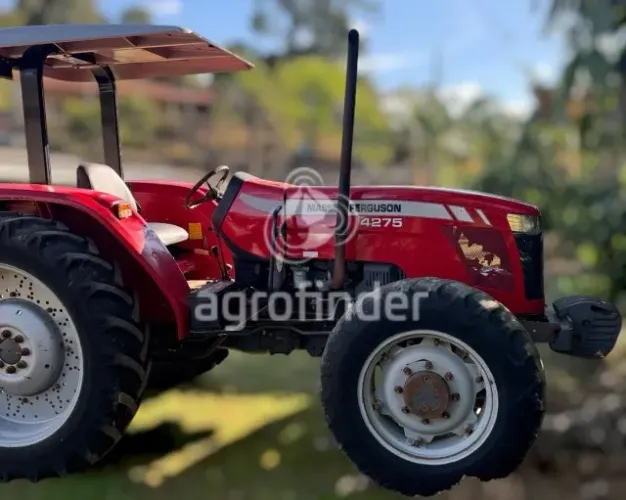 Trator Massey Ferguson 4275 ano 2011