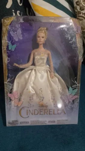 BONECA LIVE ACTION CINDERELA NOIVA  LUXO 
