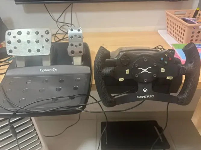 Volante Logitech G920 - preparado para F1