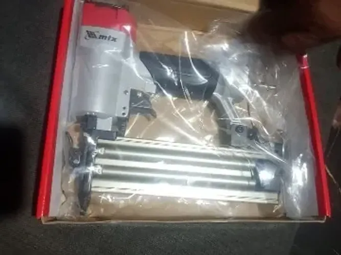 Pinador pneumático