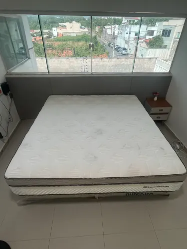 Vendo Cama king seminova