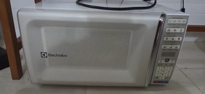 Microondas Eletrolux 31l