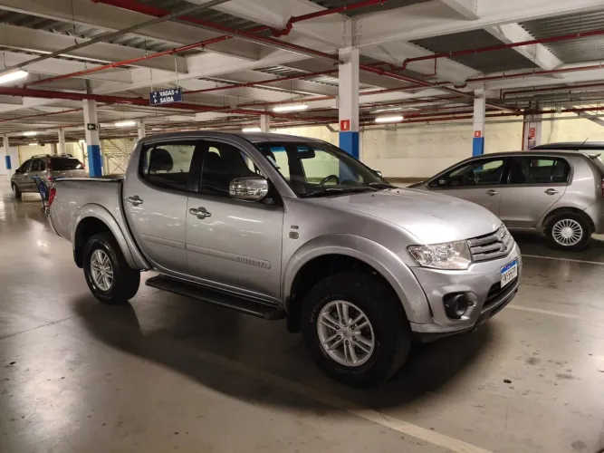 Mitsubishi L200 Triton HPE 3.2 CD TB Int.diesel AUT 2015