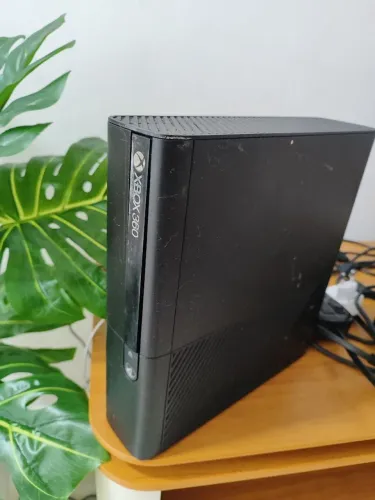 Xbox 360 para conserto retirada de peças