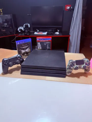 PlayStation 4 pro 1 tb 