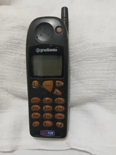 TELEFONE CELULAR - GRADIENTE TIJOLINHO