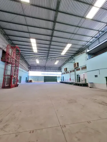 Imóvel para aluguel com 4000 metros quadrados em Cobilândia - Vila Velha - ES