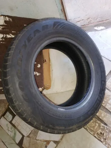 Pneus goodyear aro13