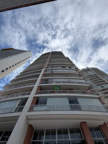 Excelente oportunidade de locação no coração do Cocó! Apartamento localizado na Rua Padre