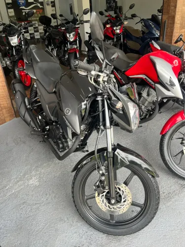 YS 150 FAZER SED 21/22 PRETA 